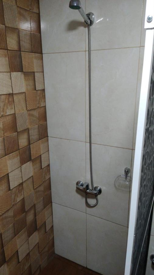 Habitaciones Aluc, Se Reserva Solo Con Sena Chuy Exterior foto